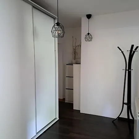 Hana Apartment *