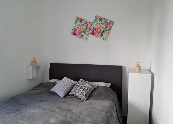 Hana Lägenhet Kastav